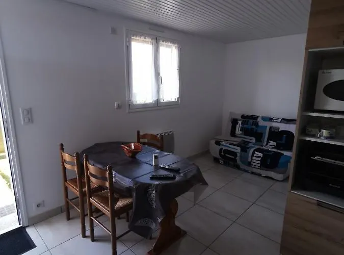 1chambre Et 1 Clic Clac * كاستيتس